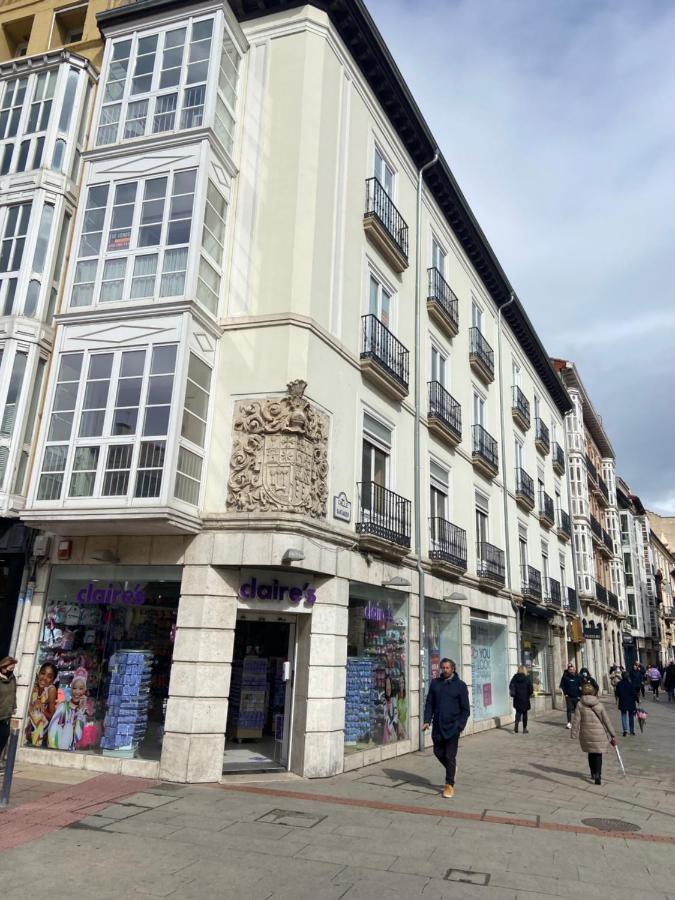 Alanda Vivienda Turistica Apartment Burgos Bagian luar foto